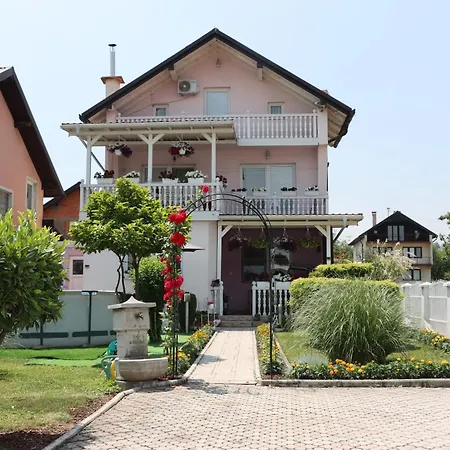 Holiday Home Peaceful Retreat Visoko Exterior photo